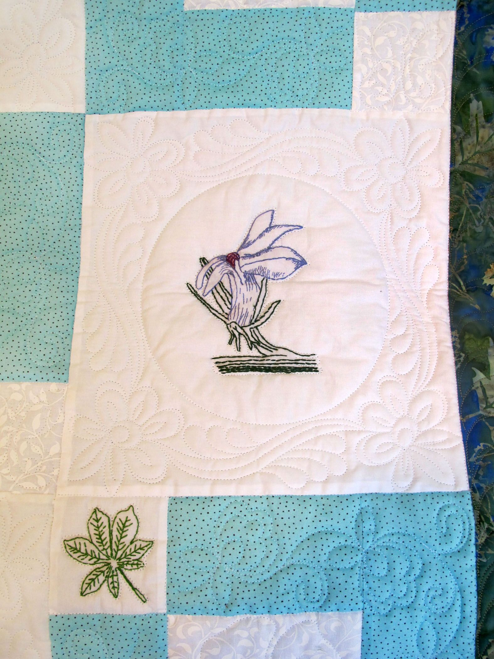 NewEnglandFlowersQuiltDetail3